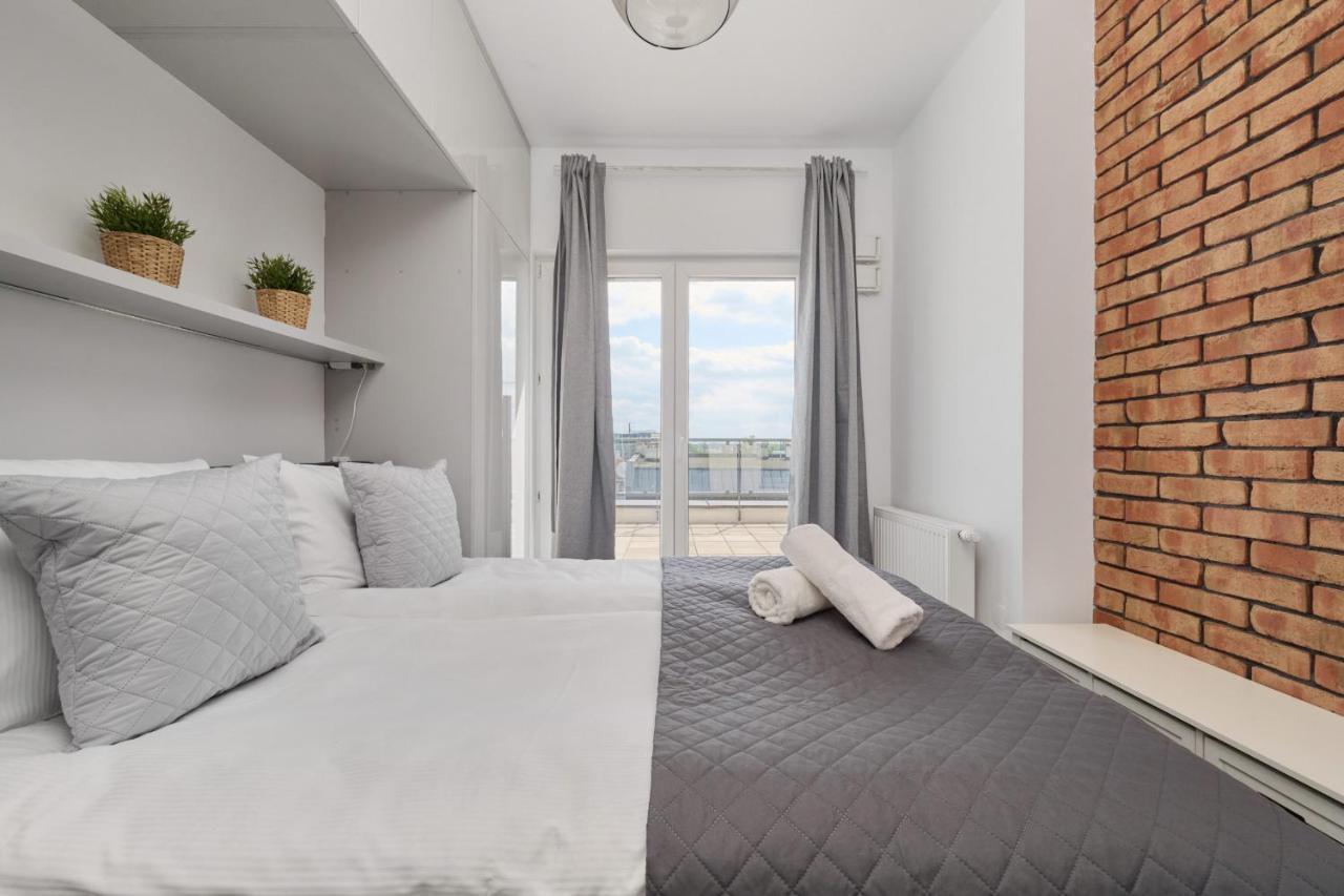 Stylish Kosciuszki Apartaments Near The Market Square With Free Garage Wroclaw By Noclegi Renters Exterior foto