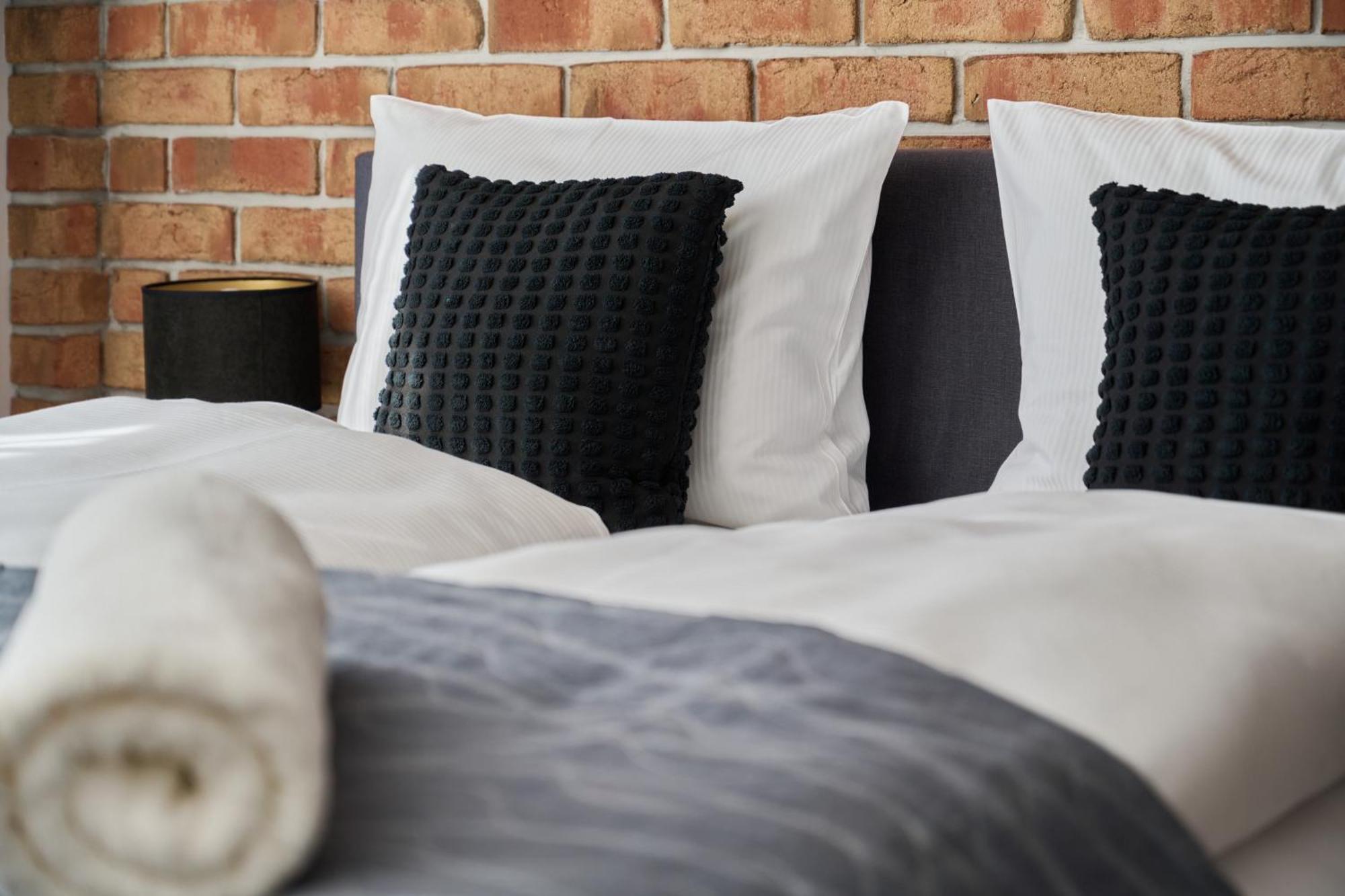 Stylish Kosciuszki Apartaments Near The Market Square With Free Garage Wroclaw By Noclegi Renters Exterior foto